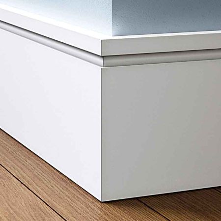 Visual representation of a sample of Grooved Grande 1 (S) MDF Skirting Board with a primed finish (146mm H x 18mm D)